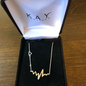 Heartbeat necklace, beautiful, never worn!